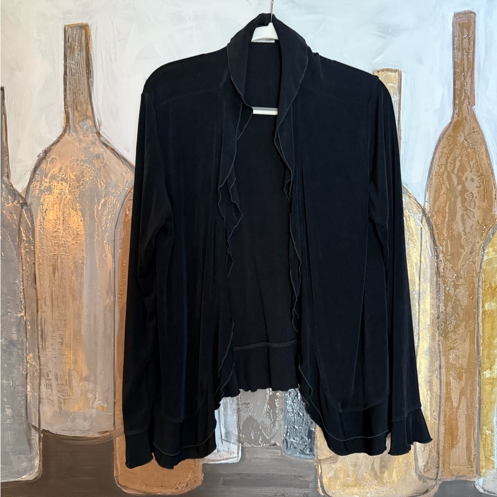 Chicos Traveler’s Black Ruffled Open Cardigan